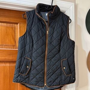Crown & Ivy Black Quilted Vest with Brown Trim